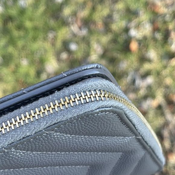 Saint Laurent YSL Cassandra Compact Wallet Grey Gold - Picture 4 of 14